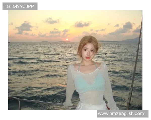 足球球星老婆海边度假身材火辣比基尼美照惊艳球迷